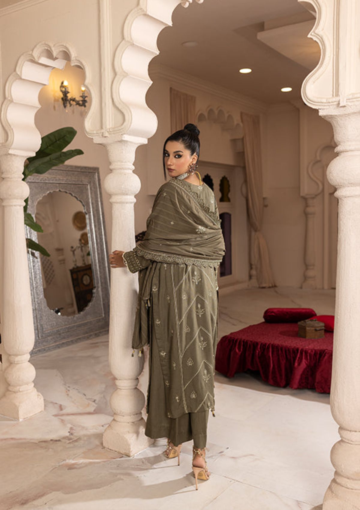 Rajis Dil Nihaad Silk Karandi'23 RJ-07 - Mohsin Saeed Fabrics