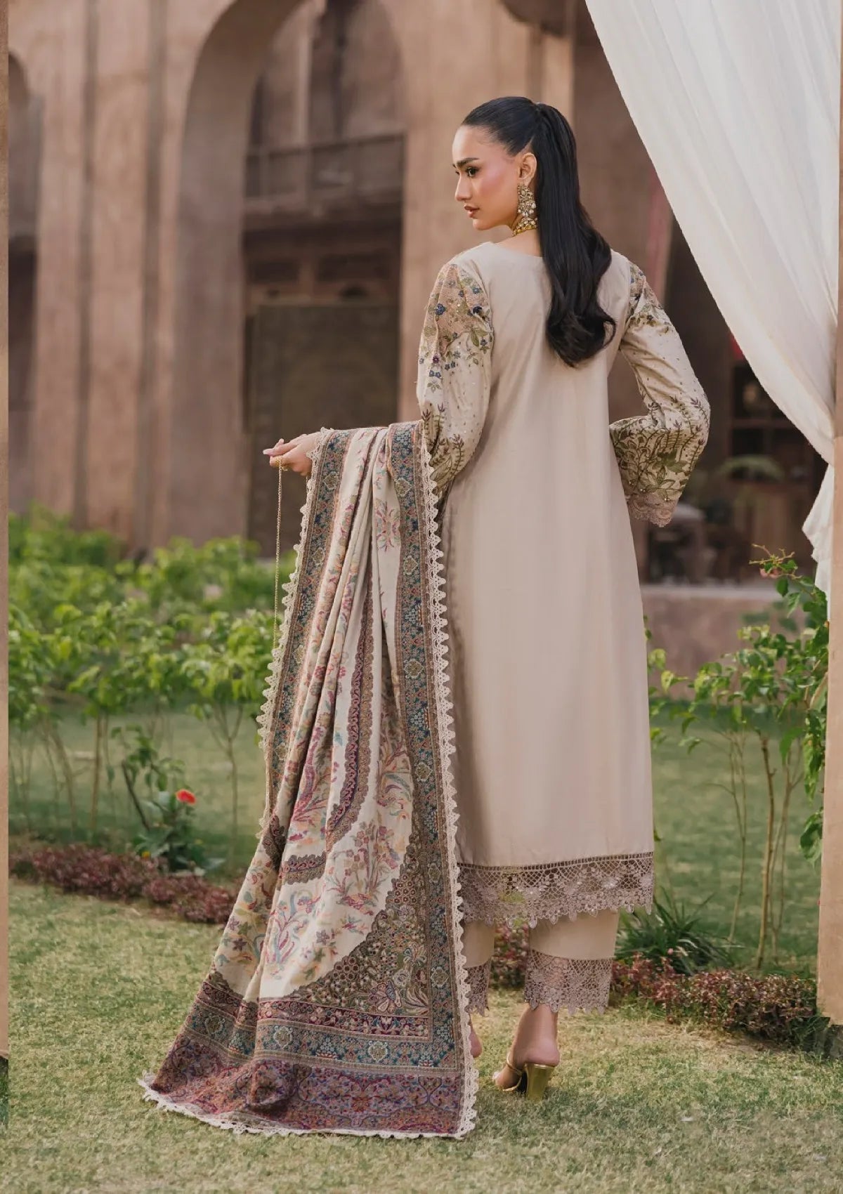 Eshaisha Luxury Winter'25 EA- LW-5560