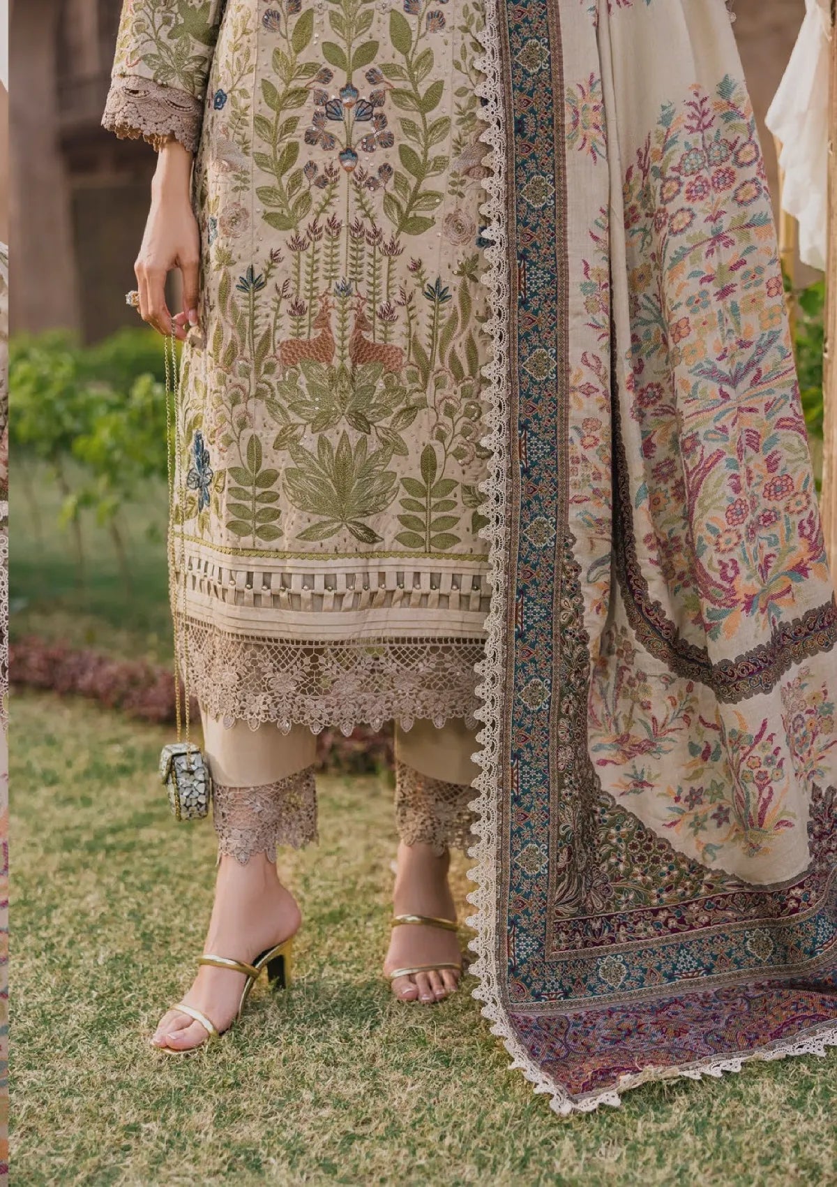 Eshaisha Luxury Winter'25 EA- LW-5560