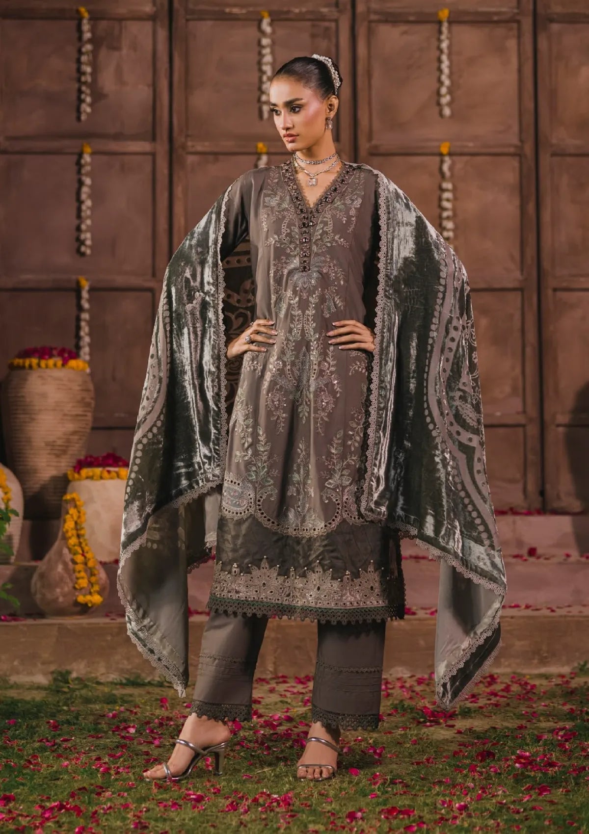 Eshaisha Luxury Winter'25 EA- LW-5565