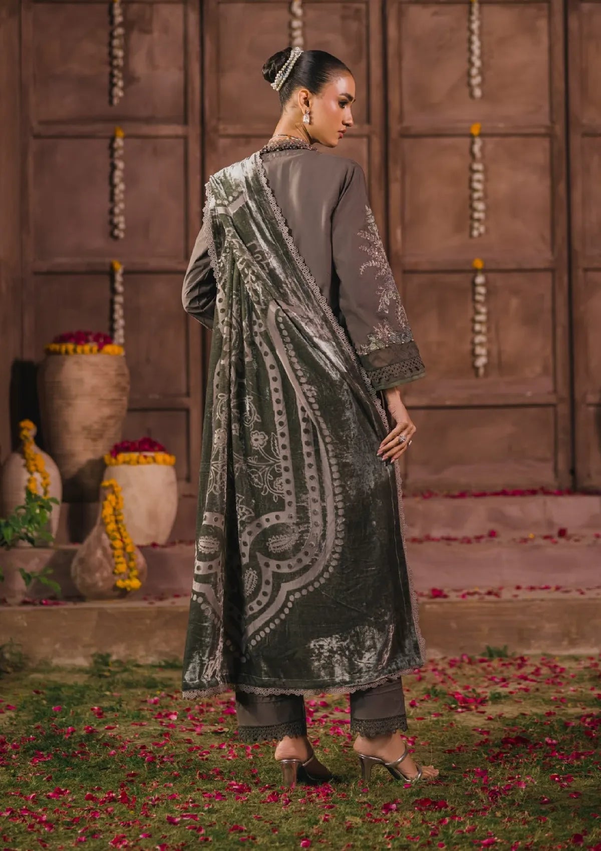 Eshaisha Luxury Winter'25 EA- LW-5565