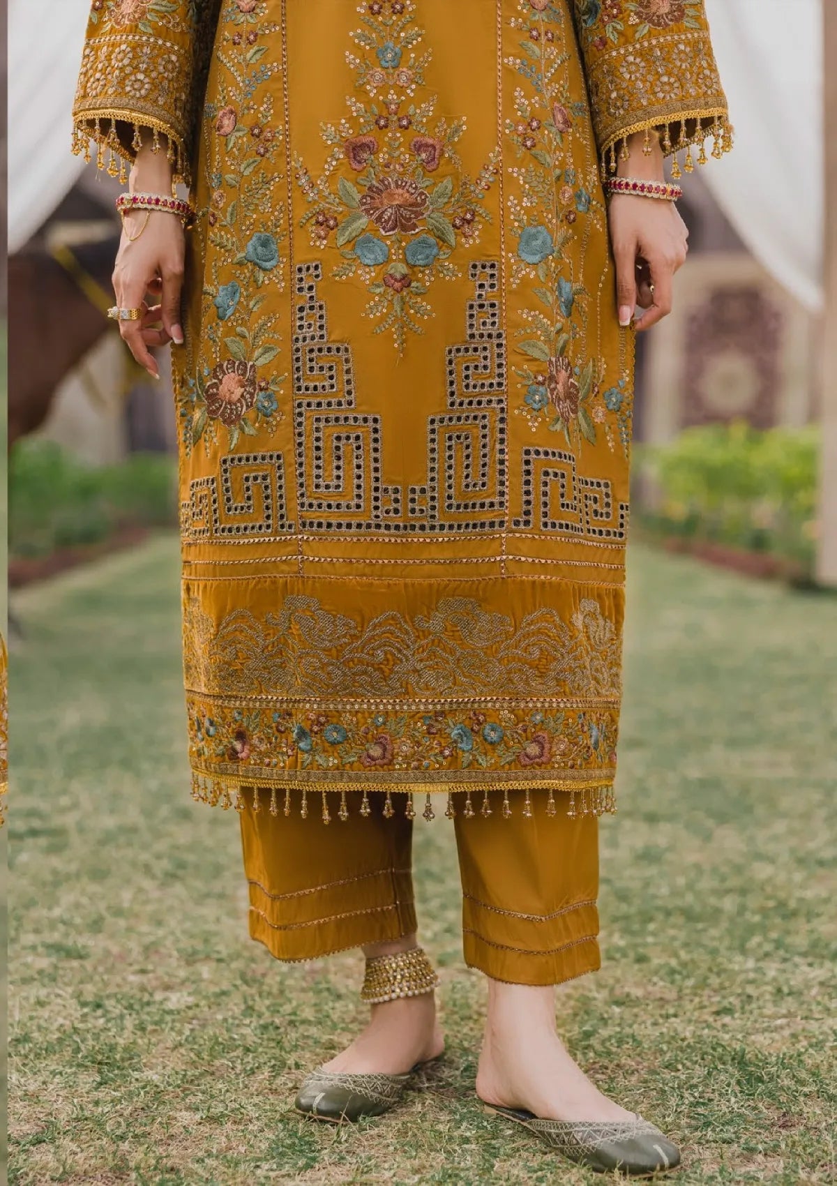 Eshaisha Luxury Winter'25 EA- LW-5566