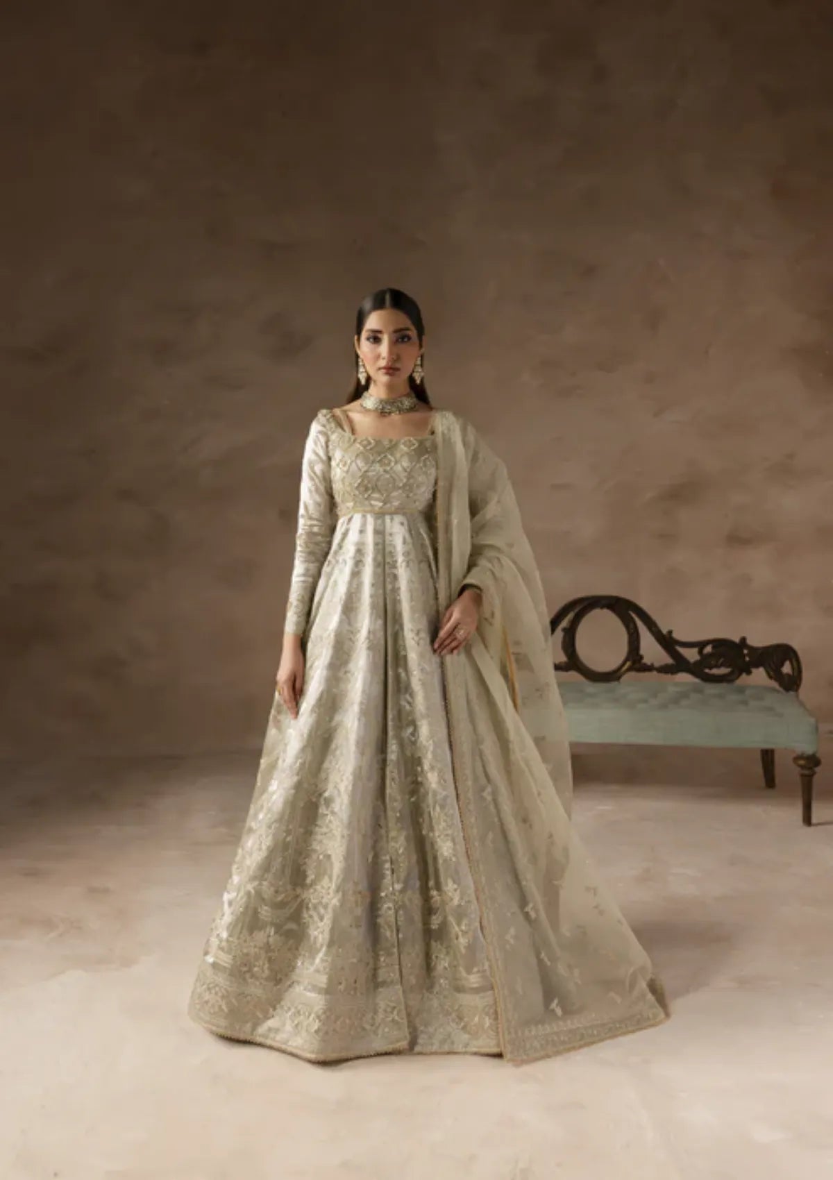 mohsin-saeed-fabrics-designer-daily-wear-formal-and-wedding-suits-within-budget-This-product-is-from-imran-ramzan-eblouir25-eclat-de-lune-is-available-on-Mohsin-saeed-fabrics-website.