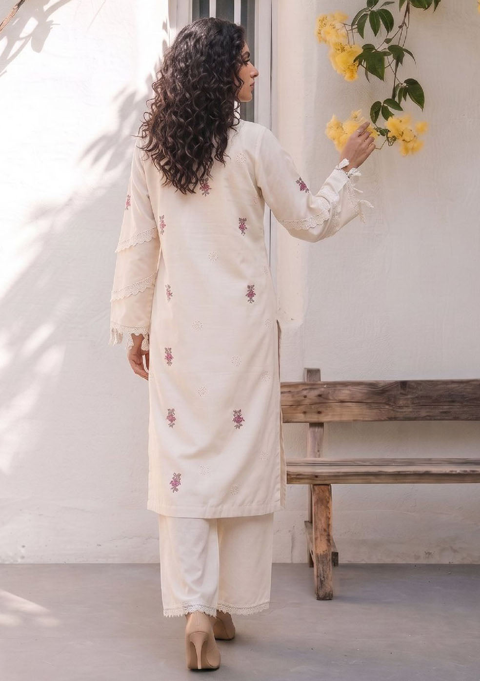Elara By Panache Karandi'26 -IVORY