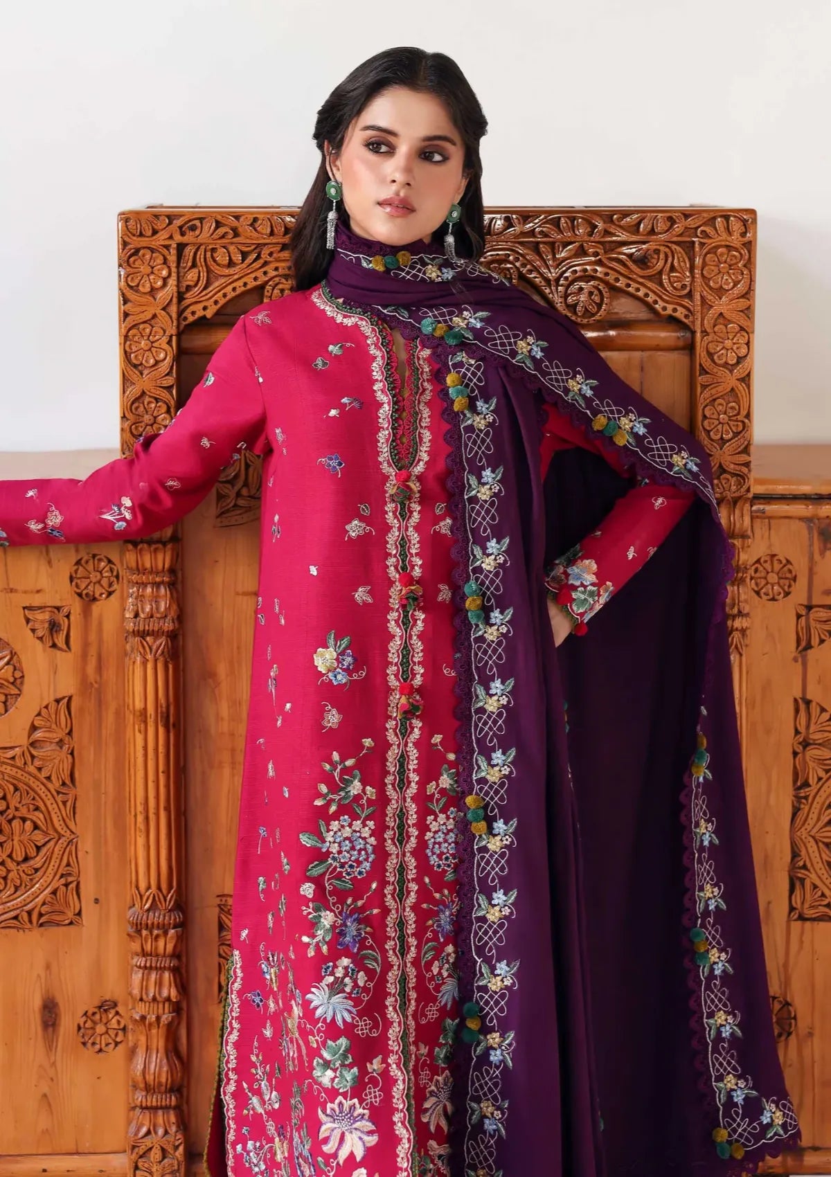 Republic Amaris Luxury Shawl'25 D-08 Elaria