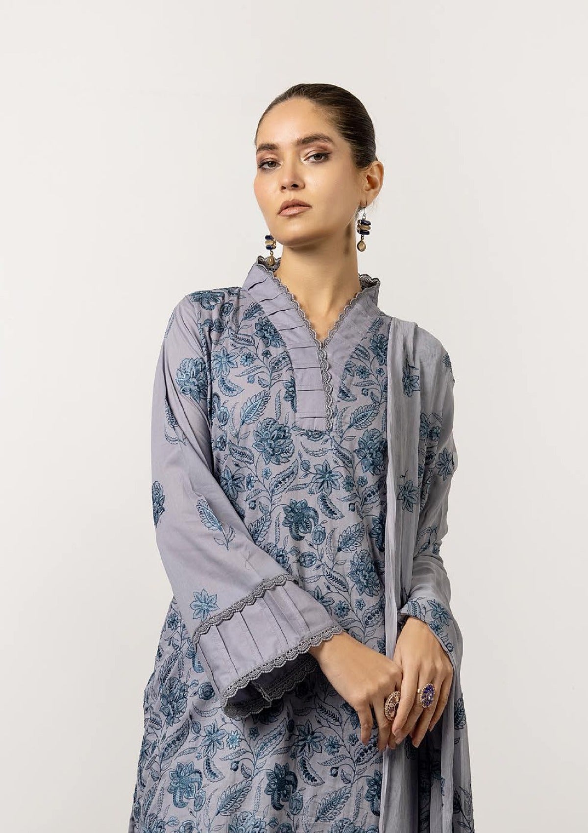 Elegance Emb Lawn By Khoobsurat'24 Ke-10 – Mohsin Saeed Fabrics