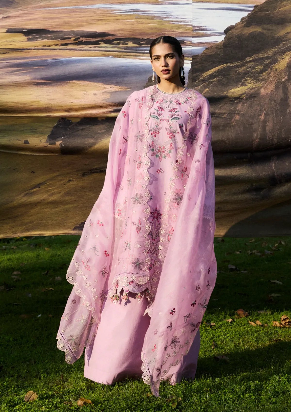Hussain Rehar Zan Luxury Lawn'26 -Elfa