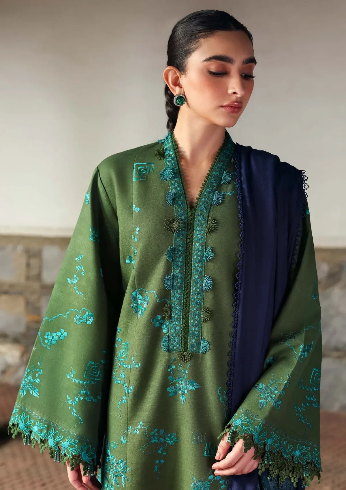 Republic Amaris Luxury Shawl'25 D-06 Elysia