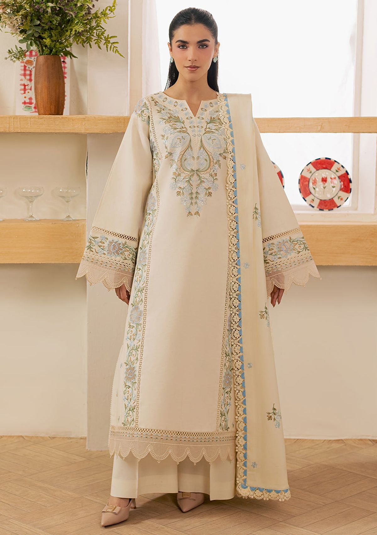 Mahnur Fiona Winter'26 FI-13