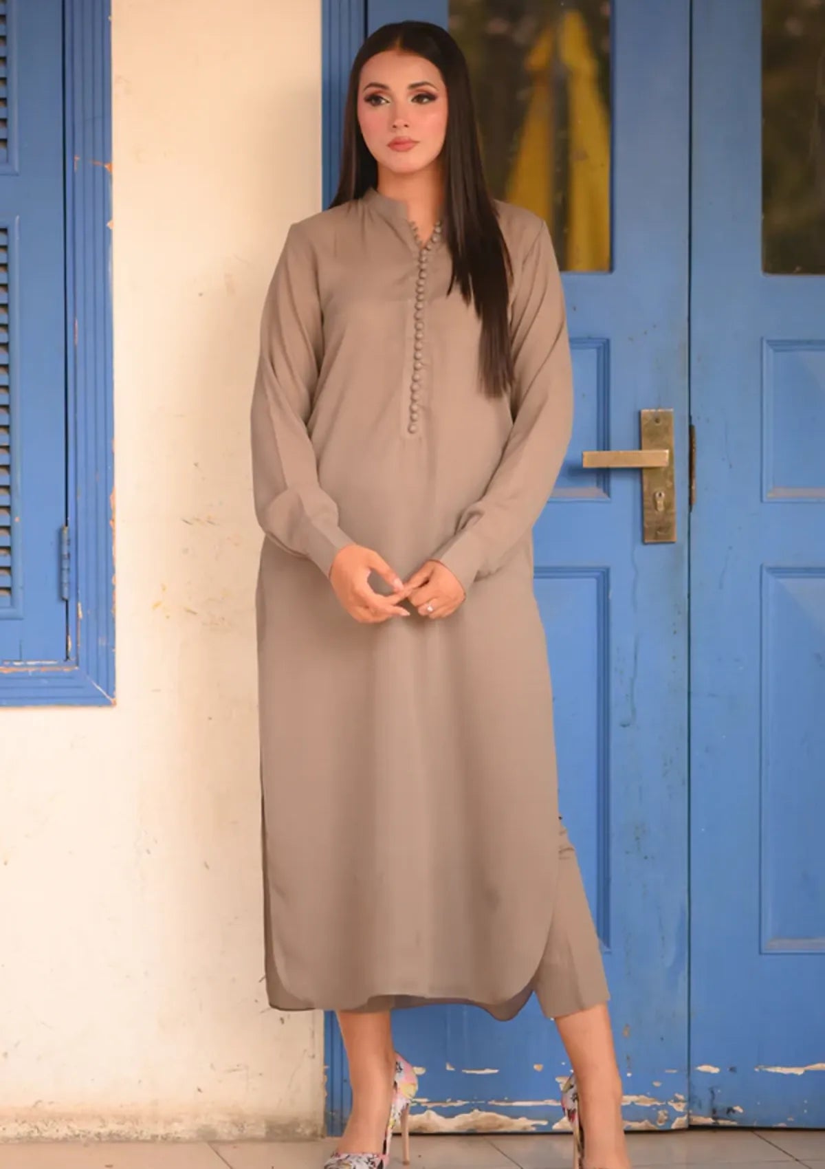 mohsin-saeed-fabrics-luxury-fashion-collection-daily-wear-wedding-and-formal-in-budget-This-product-is-from-sidra-fahad-summer-elora25-sf-155-is-available-on-Mohsin-saeed-fabrics-website.