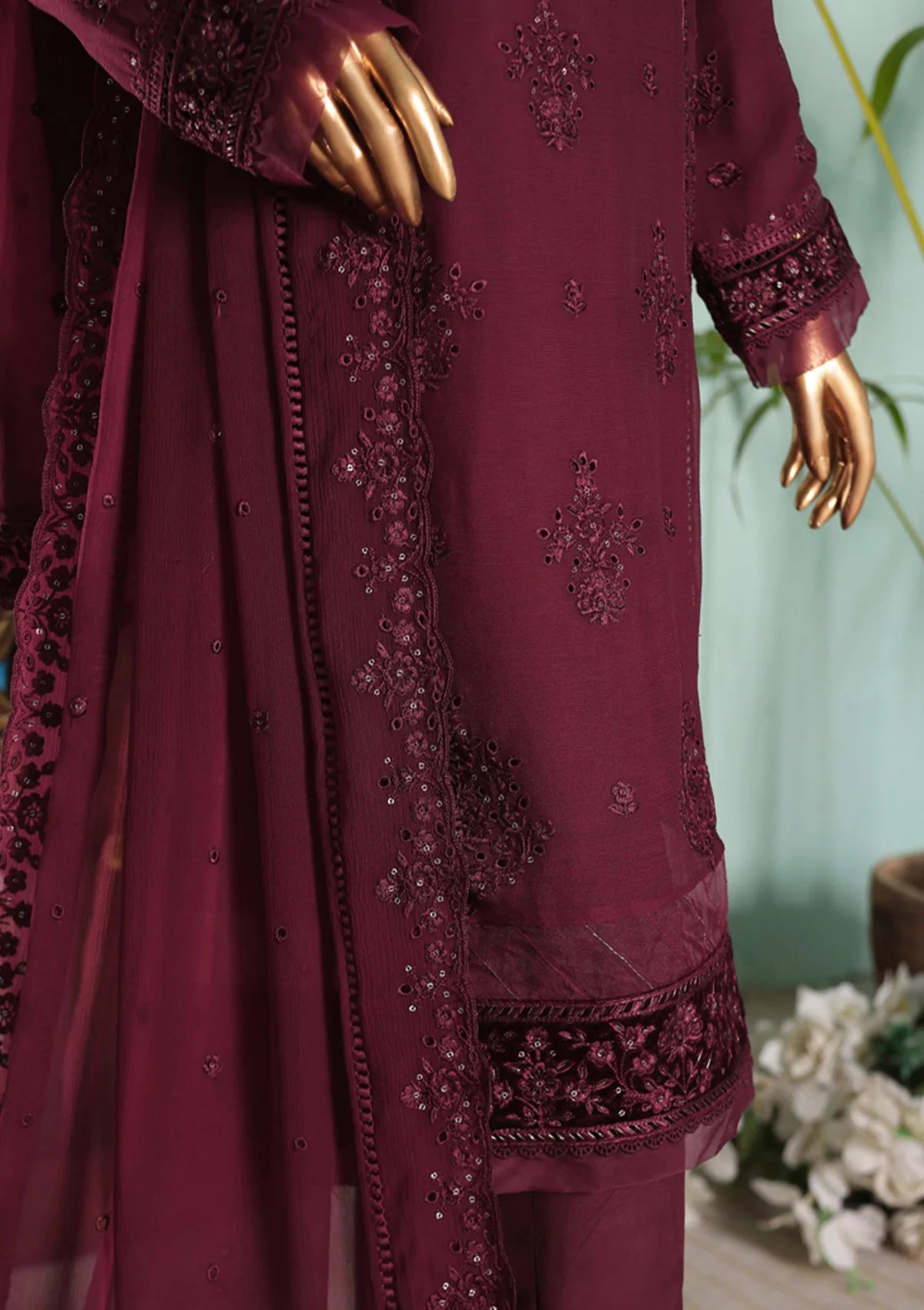Fasaane By HZ Formal Pret'24 HZK-100 Plum - Mohsin Saeed Fabrics