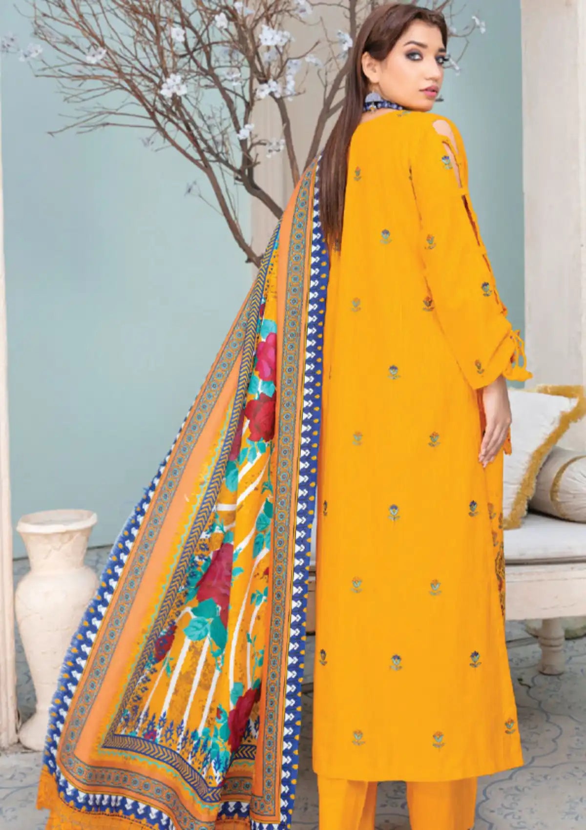 Feroza Falak Emb Khaddar'23 D-02 - Mohsin Saeed Fabrics