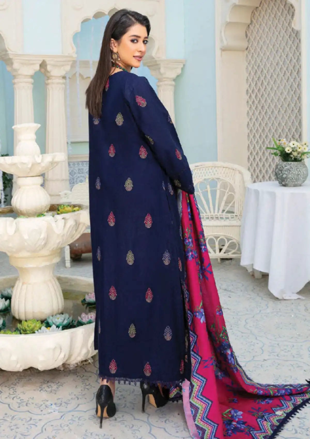Feroza Falak Emb Khaddar'23 D-08 - Mohsin Saeed Fabrics