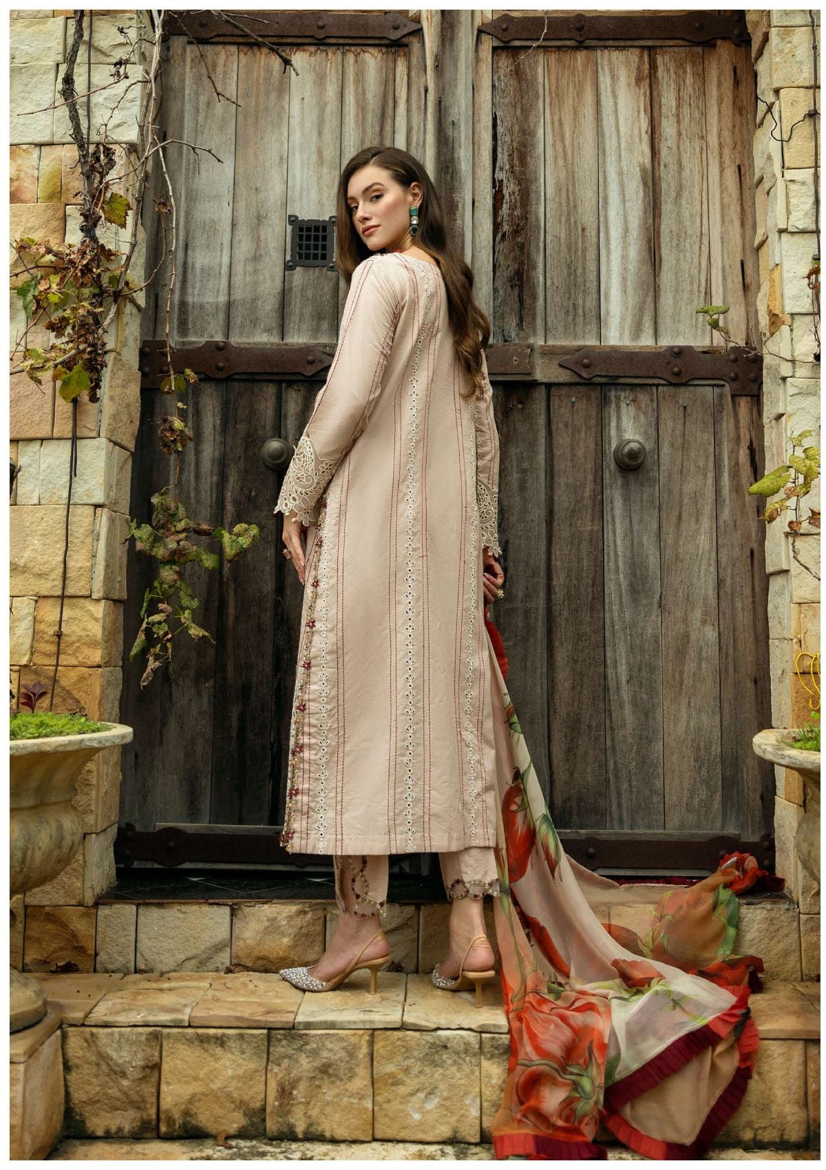 mohsin-saeed-fabrics-luxury-fashion-collection-daily-wear-wedding-and-formal-in-budget-This-product-is-from-roheenaz-flanerie-lawn25-rzn-2b-is-available-on-Mohsin-saeed-fabrics-website.