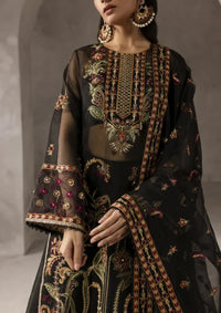 mohsin-saeed-fabrics-designer-daily-wear-formal-and-wedding-suits-within-budget-This-product-is-from-imran-ramzan-eblouir25-fleurs-de-minuit-is-available-on-Mohsin-saeed-fabrics-website.
