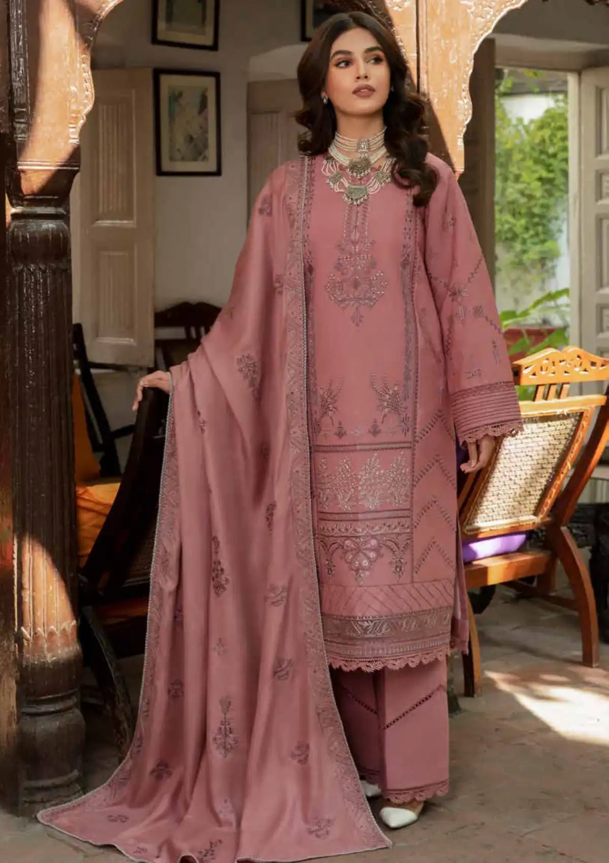 Florent Tassawar Luxury Karandi'23 FL-2A - Mohsin Saeed Fabrics