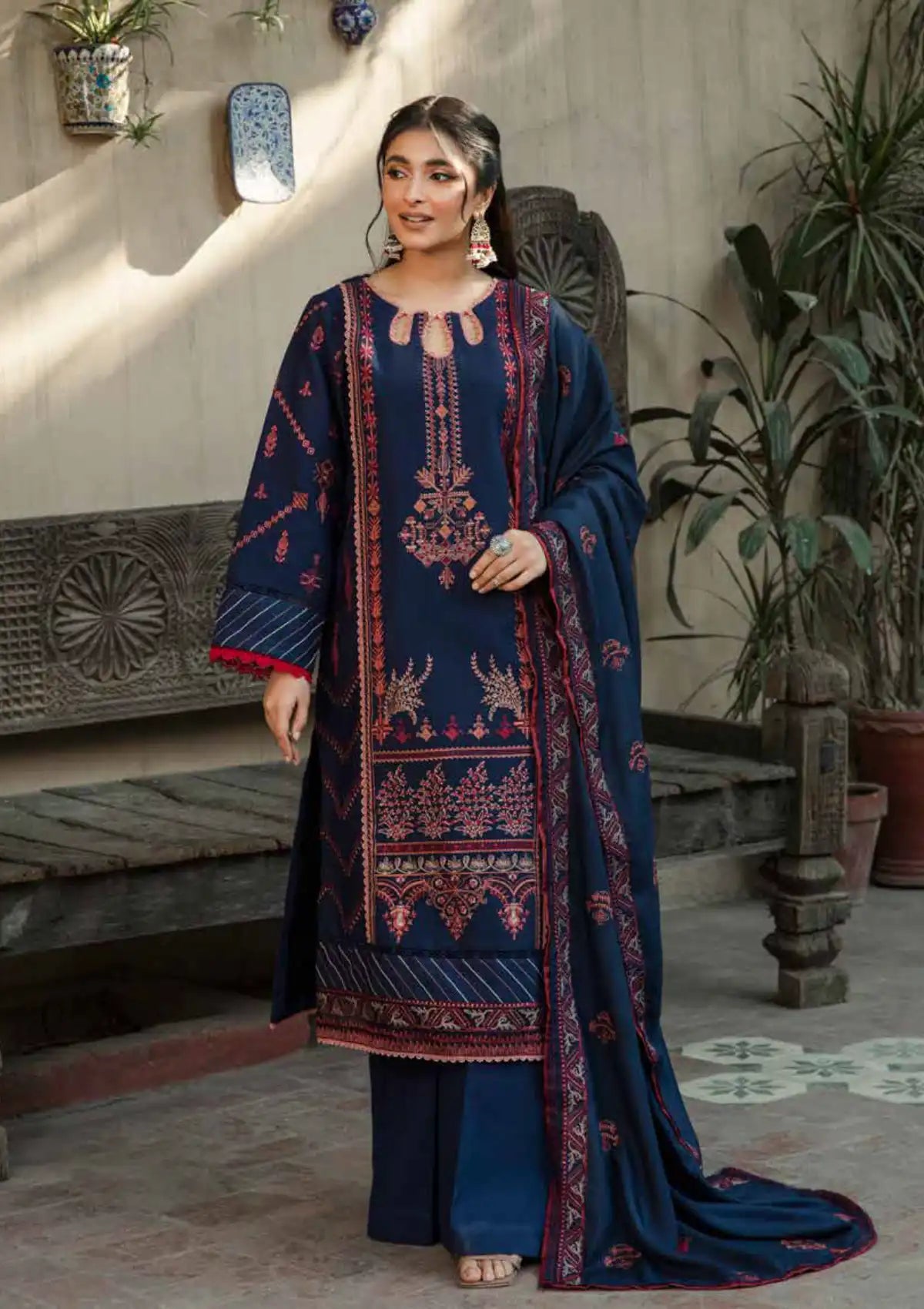 Florent Tassawar Luxury Karandi'23 FL-2B - Mohsin Saeed Fabrics