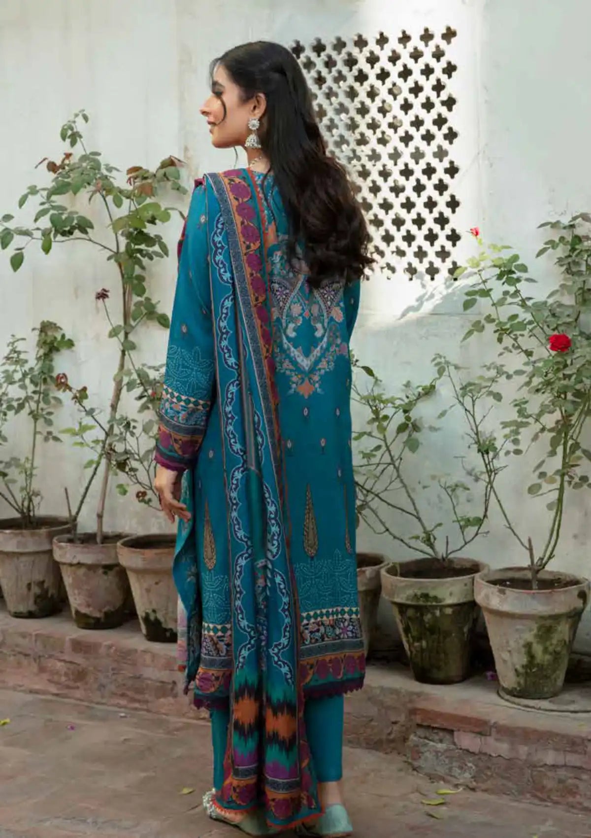 Florent Tassawar Luxury Karandi'23 FL-6A - Mohsin Saeed Fabrics