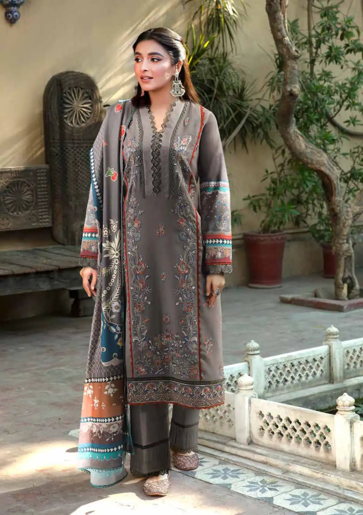Florent Tassawar Luxury Karandi'23 FL-7B - Mohsin Saeed Fabrics