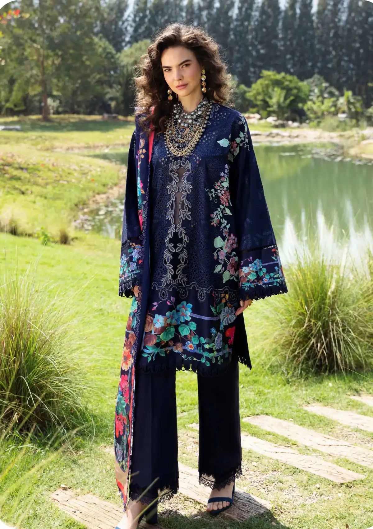 Sable Vogue | Luxury Lawn 25 | SL-02-25-V2