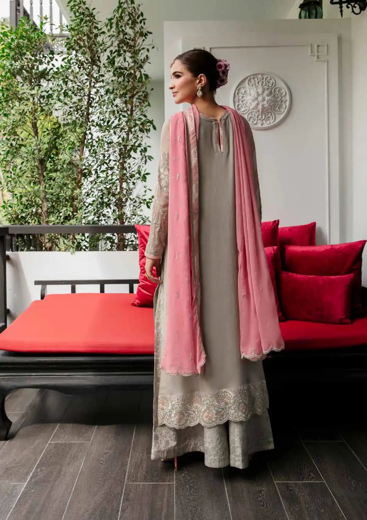 Freesia Intira Luxury Affairs'24 FW-23505-Huda