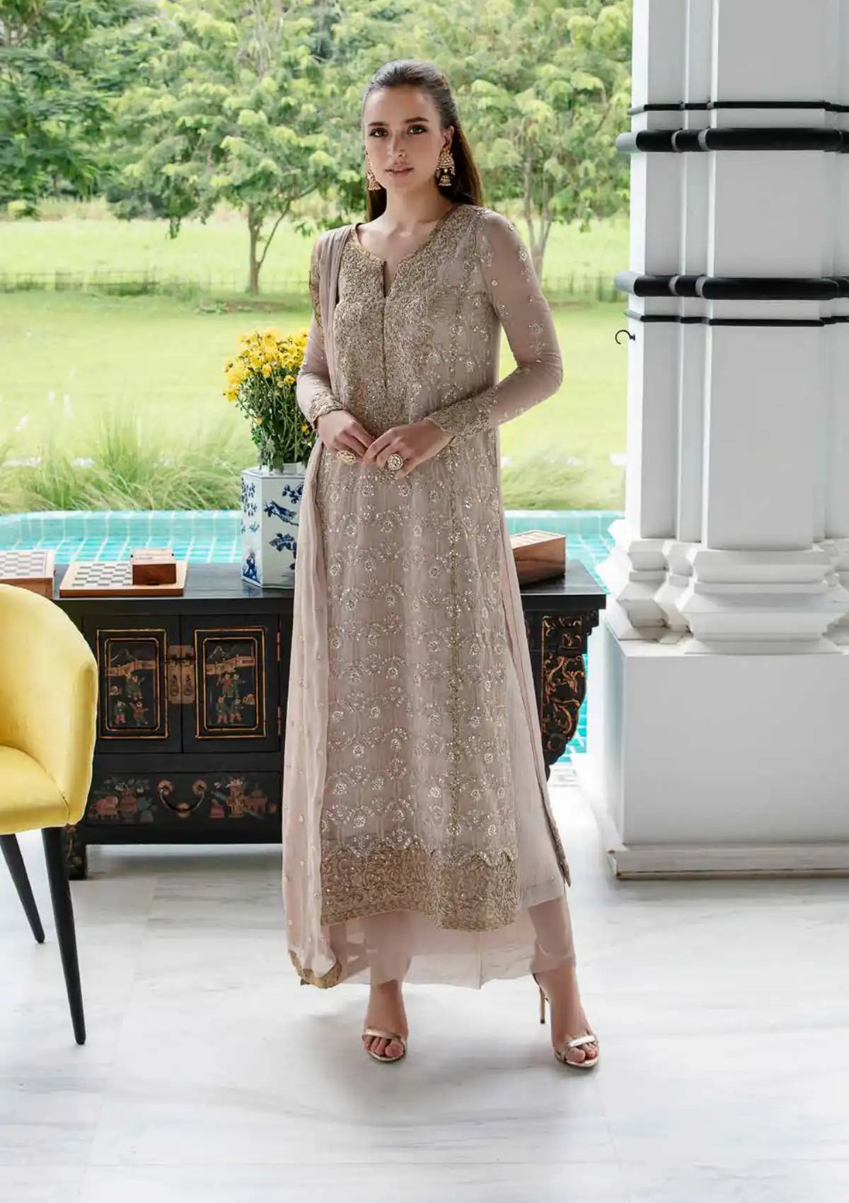 Freesia Intira Luxury Affairs'24 FW-23502-Shirin