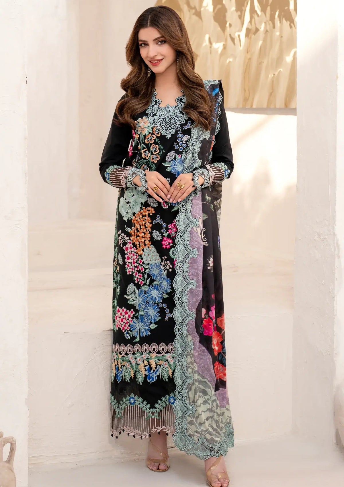 mohsin-saeed-fabrics-is-selling-online-and-in stores-Luxury-daily-wear-wedding-wear-formal-wear-in-budgeted-price-This-product-is-from-asifa-nabeel-azalia-luxury-lawn25-garden-rose-azl25-05-is-available-on-Mohsin-saeed-fabrics-website.