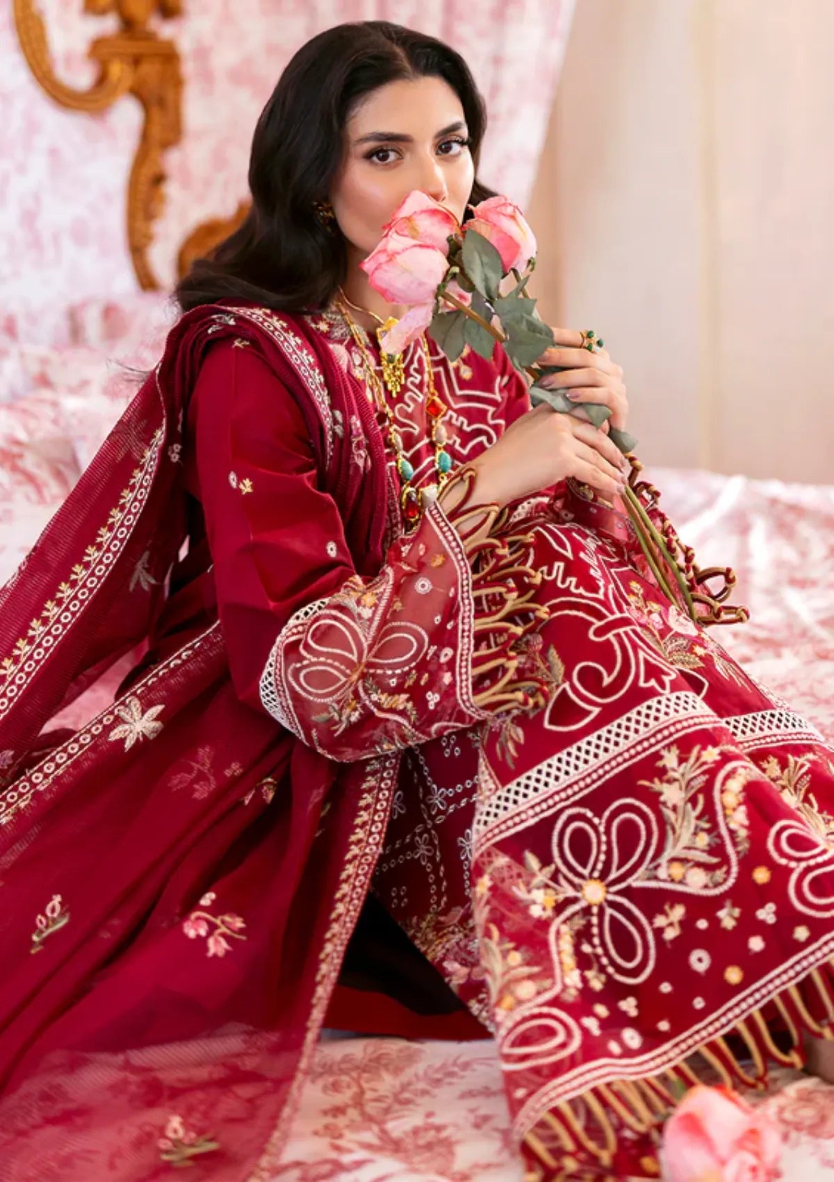 mohsin-saeed-fabrics-affordable-luxury-outfits-for-daily-formal-and-wedding-wear-This-product-is-from-mahnur-sophie-luxury-lawn25-d-06-ginny-is-available-on-Mohsin-saeed-fabrics-website.