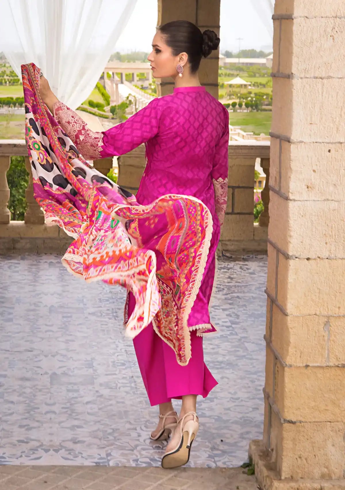 Zainab Chottani Luxury Lawn'23 ZC-03-B Gul Mohar - Mohsin Saeed Fabrics