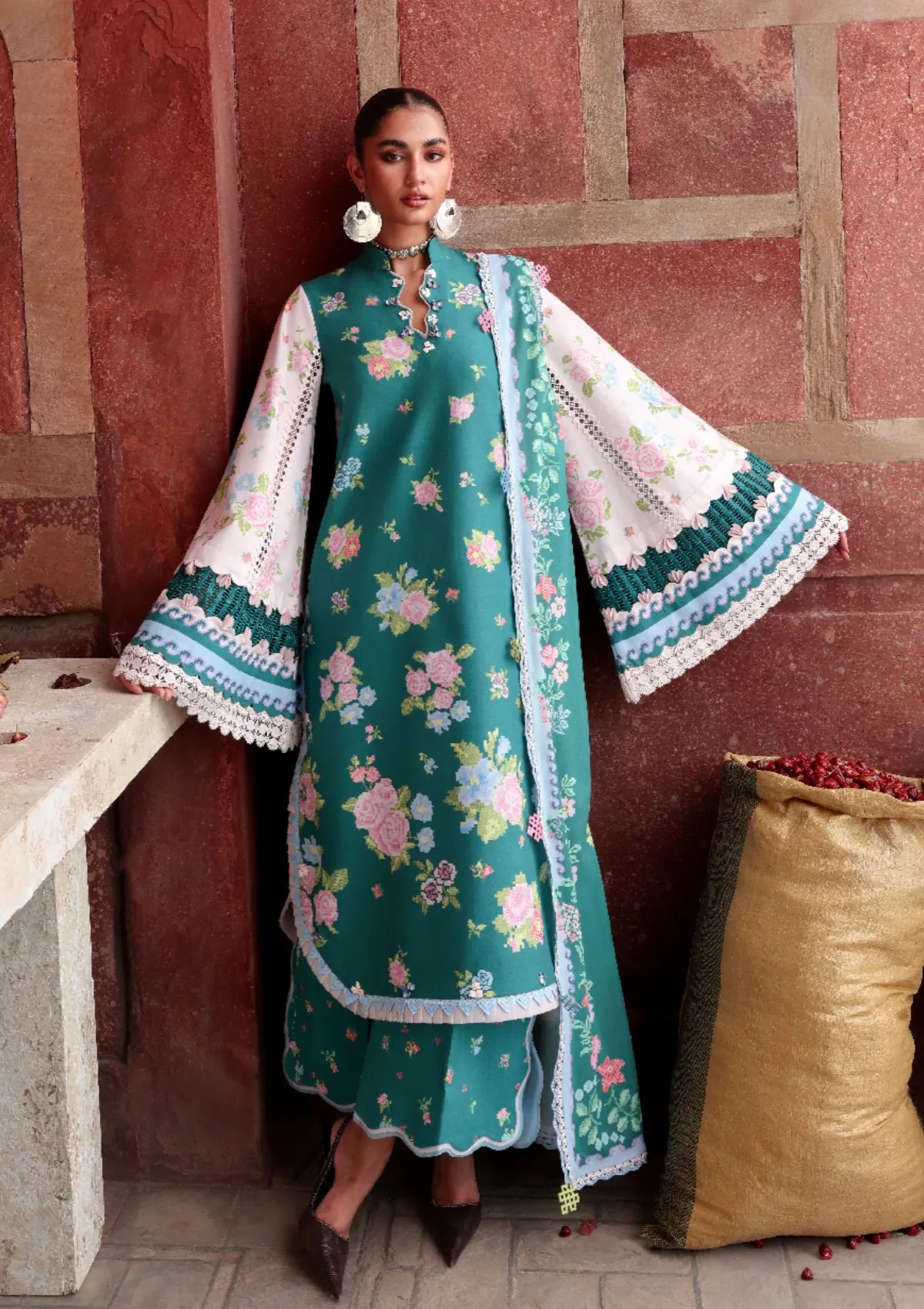 Republic Neoma Lawn'26 D-05 Gulbano