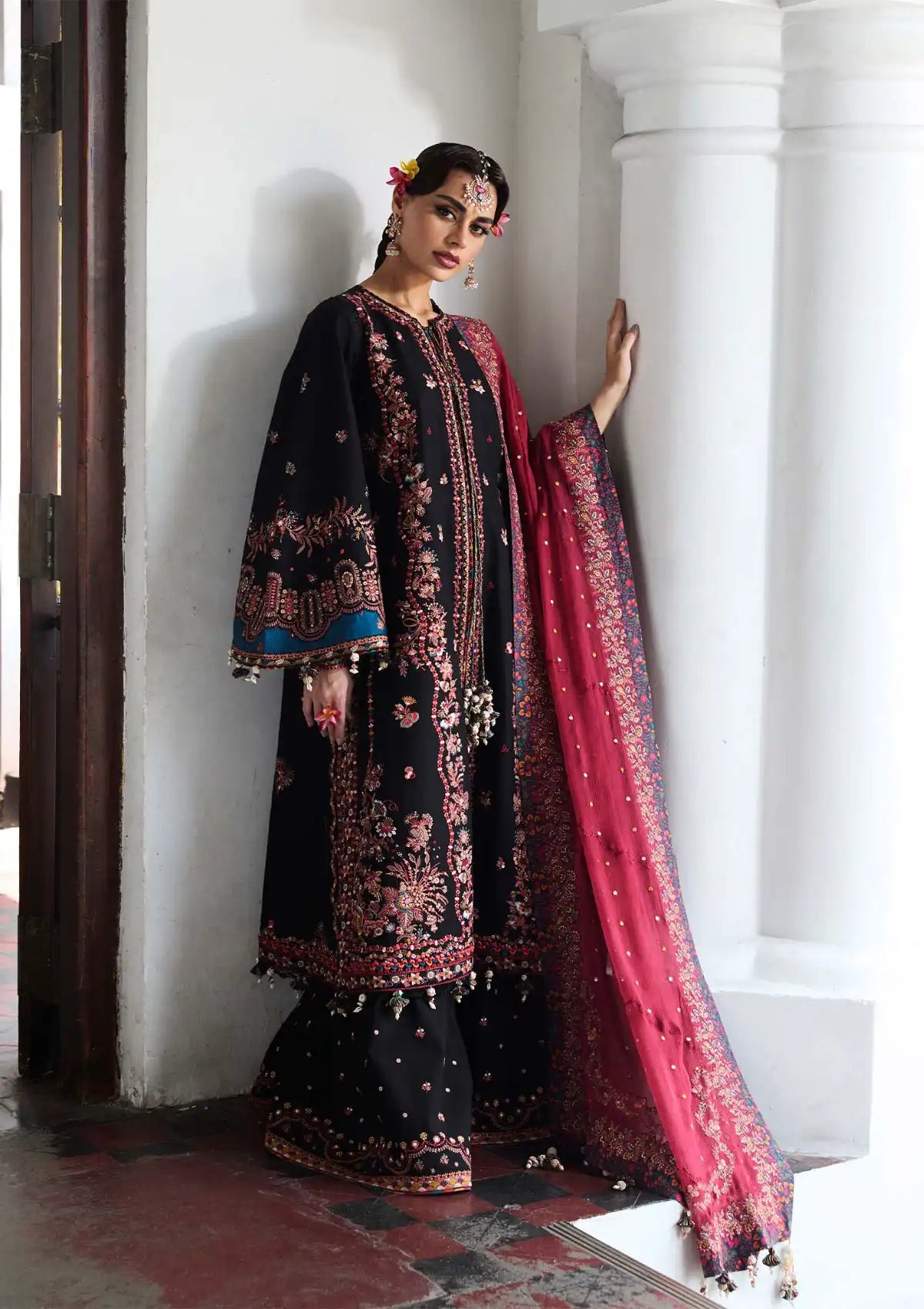 mohsin-saeed-fabrics-luxury-fashion-collection-daily-wear-wedding-and-formal-in-budget-This-product-is-from-hussain-rehar-luxury-lawn25-bliz-is-available-on-Mohsin-saeed-fabrics-website.