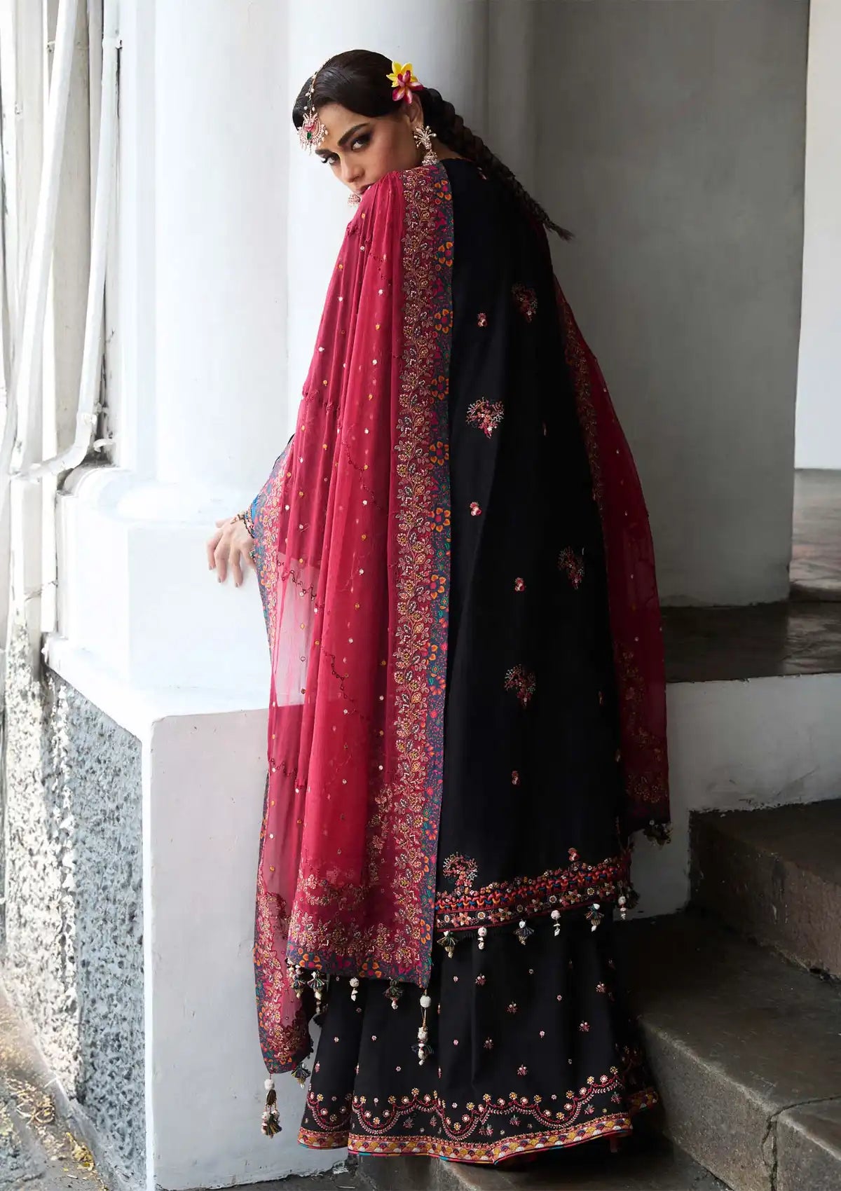 mohsin-saeed-fabrics-luxury-fashion-collection-daily-wear-wedding-and-formal-in-budget-This-product-is-from-hussain-rehar-luxury-lawn25-bliz-is-available-on-Mohsin-saeed-fabrics-website.