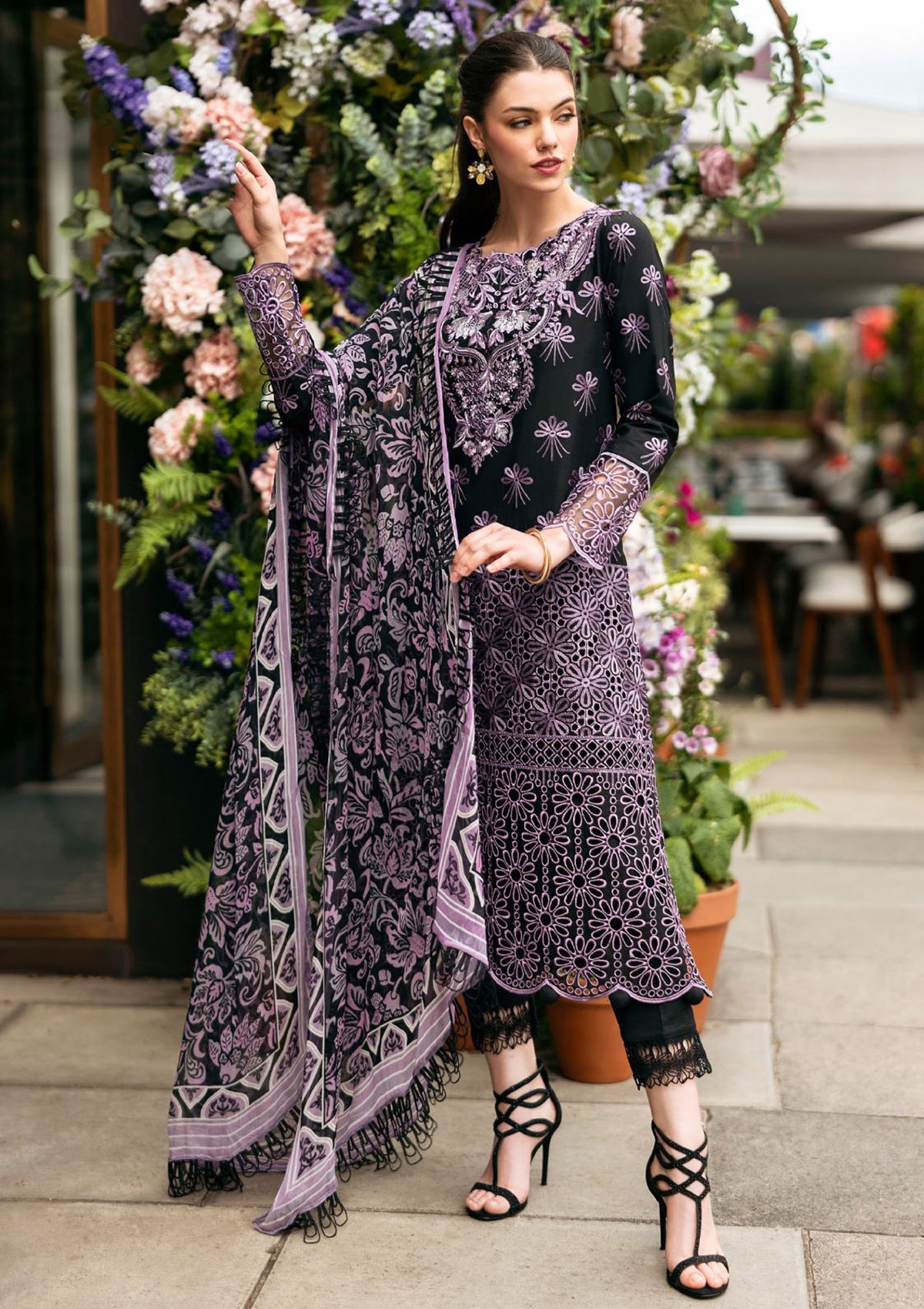 Mushq Hemline Odyssey'24 HMC-05 LUXE LACE