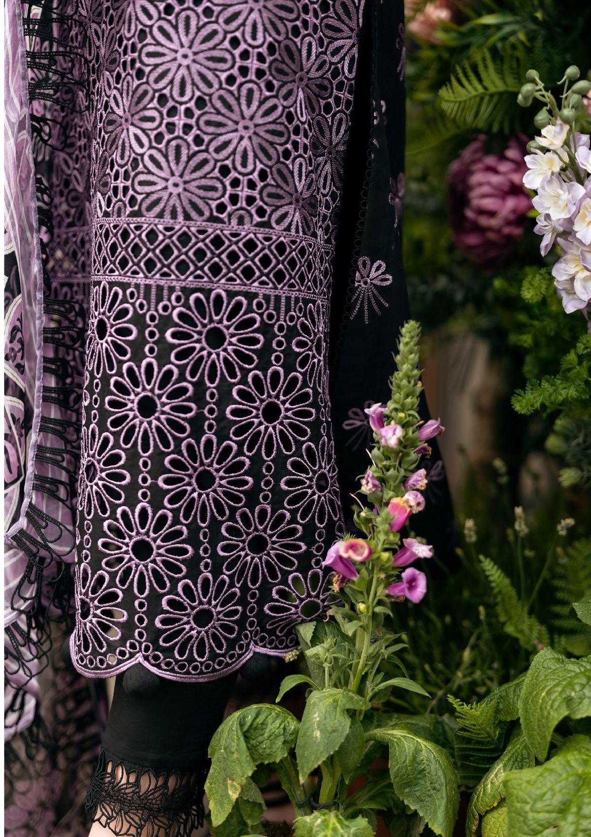 Mushq Hemline Odyssey'24 HMC-05 LUXE LACE