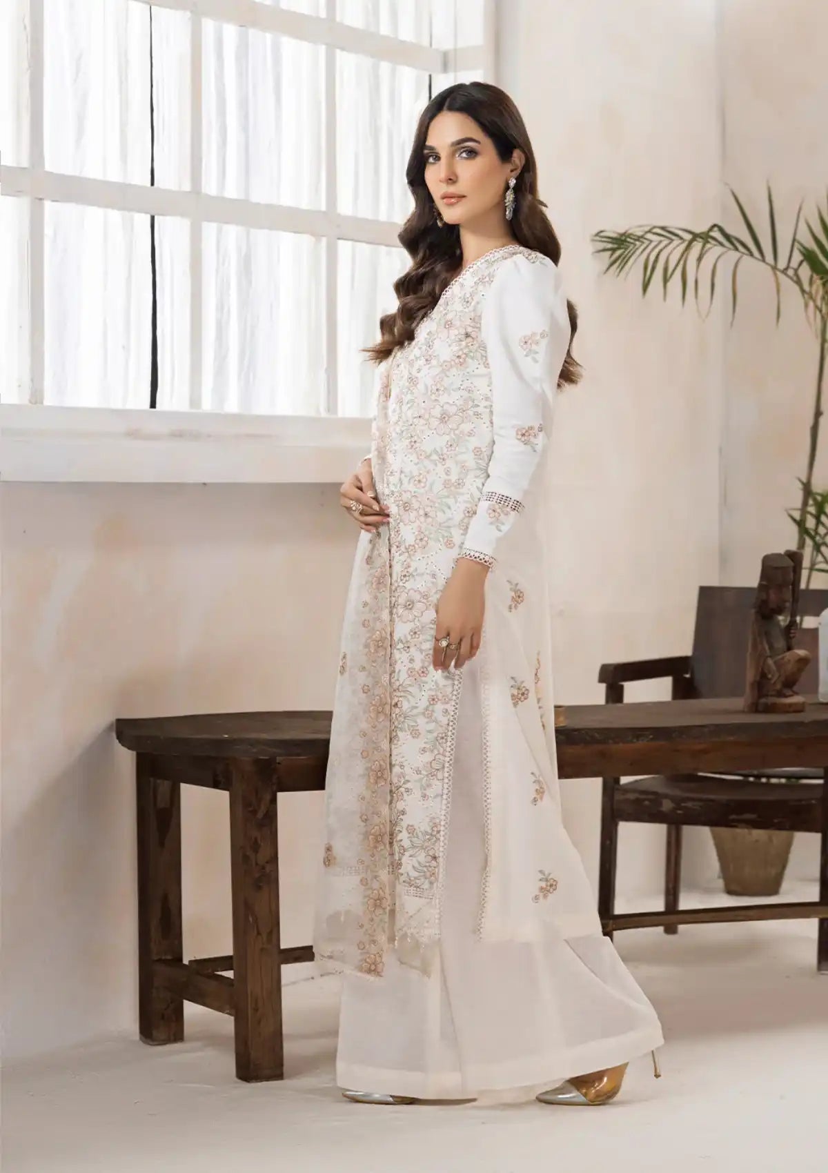 lLana by Panache Emb Karandi'24 D-01