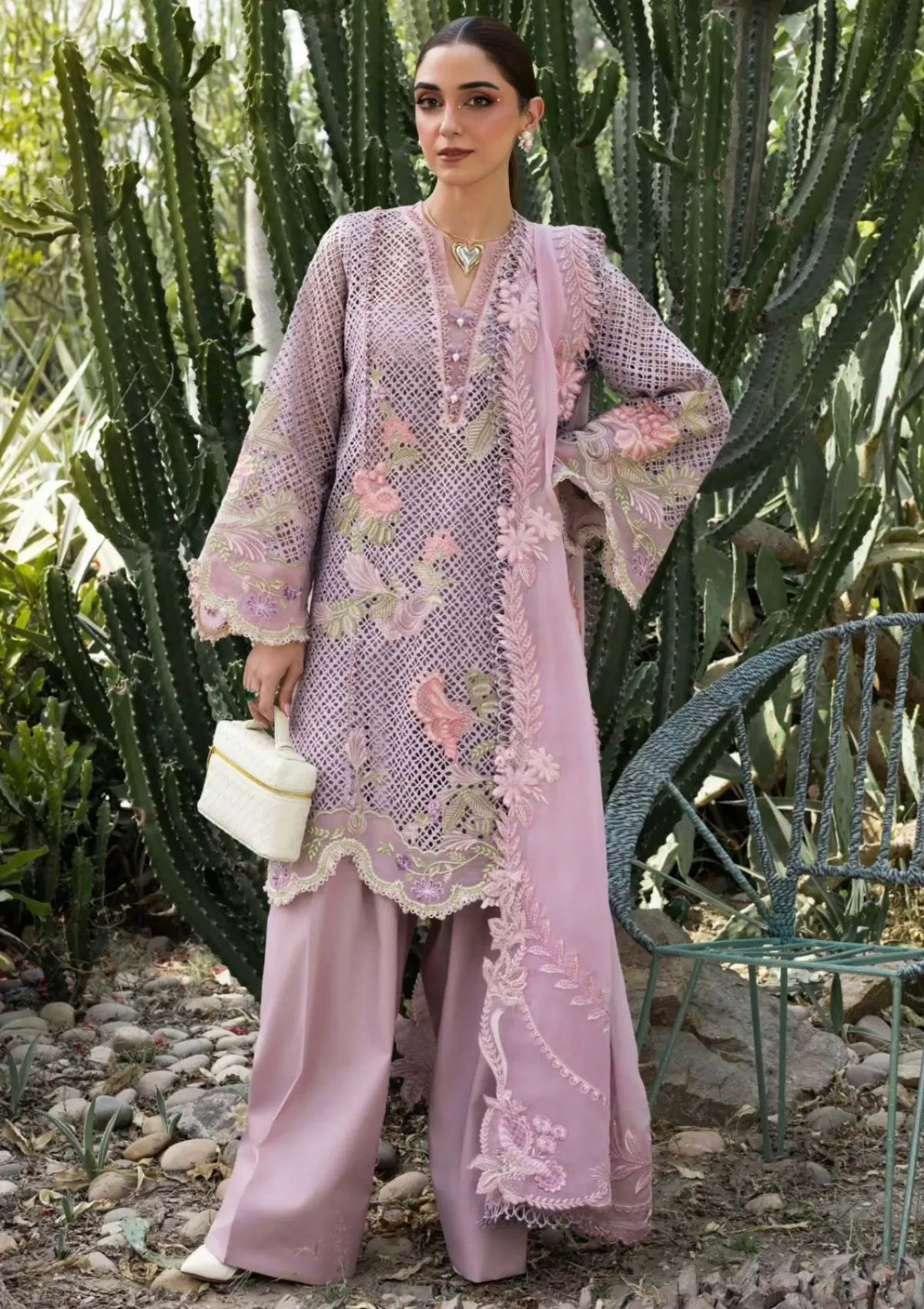 mohsin-saeed-fabrics-is-selling-online-and-in stores-Luxury-daily-wear-wedding-wear-formal-wear-in-budgeted-price-This-product-is-from-crimson-tasawar-luxe-lawn25-d6-b-one-true-love-is-available-on-Mohsin-saeed-fabrics-website.
