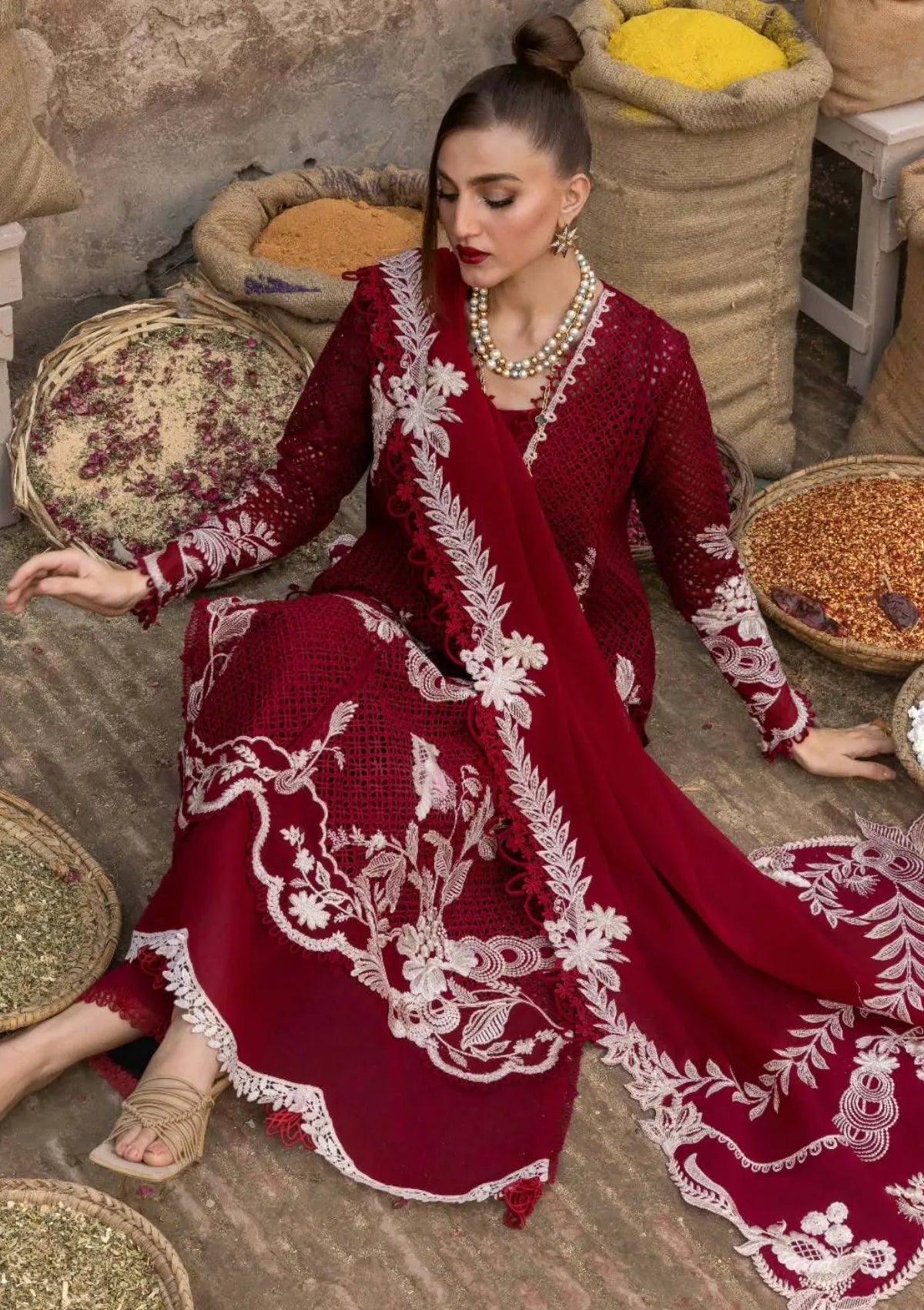 mohsin-saeed-fabrics-is-selling-online-and-in stores-Luxury-daily-wear-wedding-wear-formal-wear-in-budgeted-price-This-product-is-from-crimson-tasawar-luxe-lawn25-d6-a-one-true-love-is-available-on-Mohsin-saeed-fabrics-website.