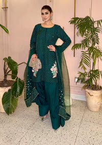 mohsin-saeed-fabrics-is-selling-online-and-in stores-Luxury-daily-wear-wedding-wear-formal-wear-in-budgeted-price-This-product-is-from-sidra-fahad-elianna25-sf-229-is-available-on-Mohsin-saeed-fabrics-website.