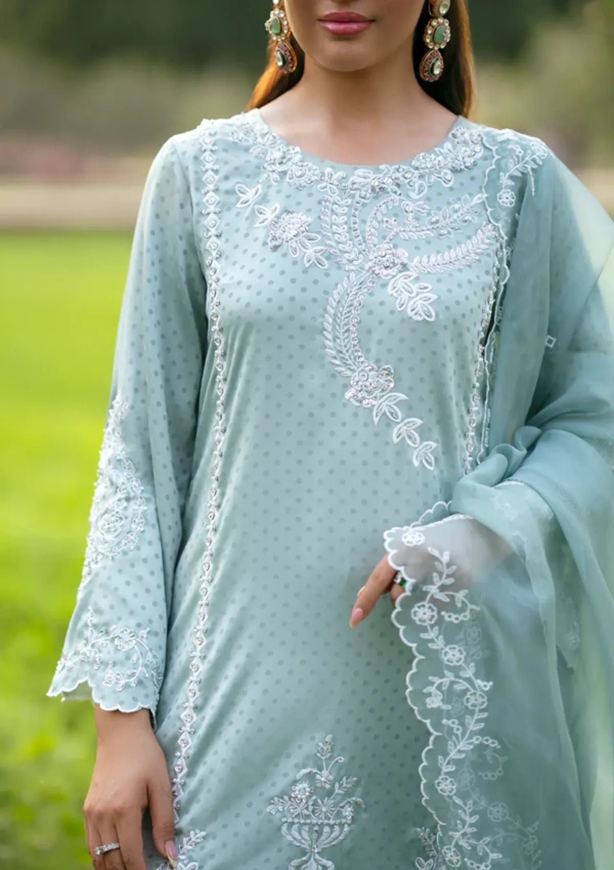 mohsin-saeed-fabrics-is-selling-online-and-in stores-Luxury-daily-wear-wedding-wear-formal-wear-in-budgeted-price-This-product-is-from-sidra-fahad-noor-e-jahan-luxury-formal25-sf-269-is-available-on-Mohsin-saeed-fabrics-website.