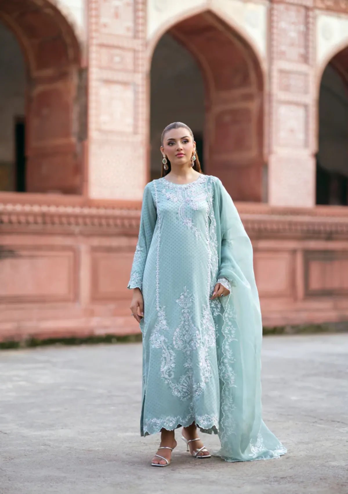 mohsin-saeed-fabrics-is-selling-online-and-in stores-Luxury-daily-wear-wedding-wear-formal-wear-in-budgeted-price-This-product-is-from-sidra-fahad-noor-e-jahan-luxury-formal25-sf-269-is-available-on-Mohsin-saeed-fabrics-website.