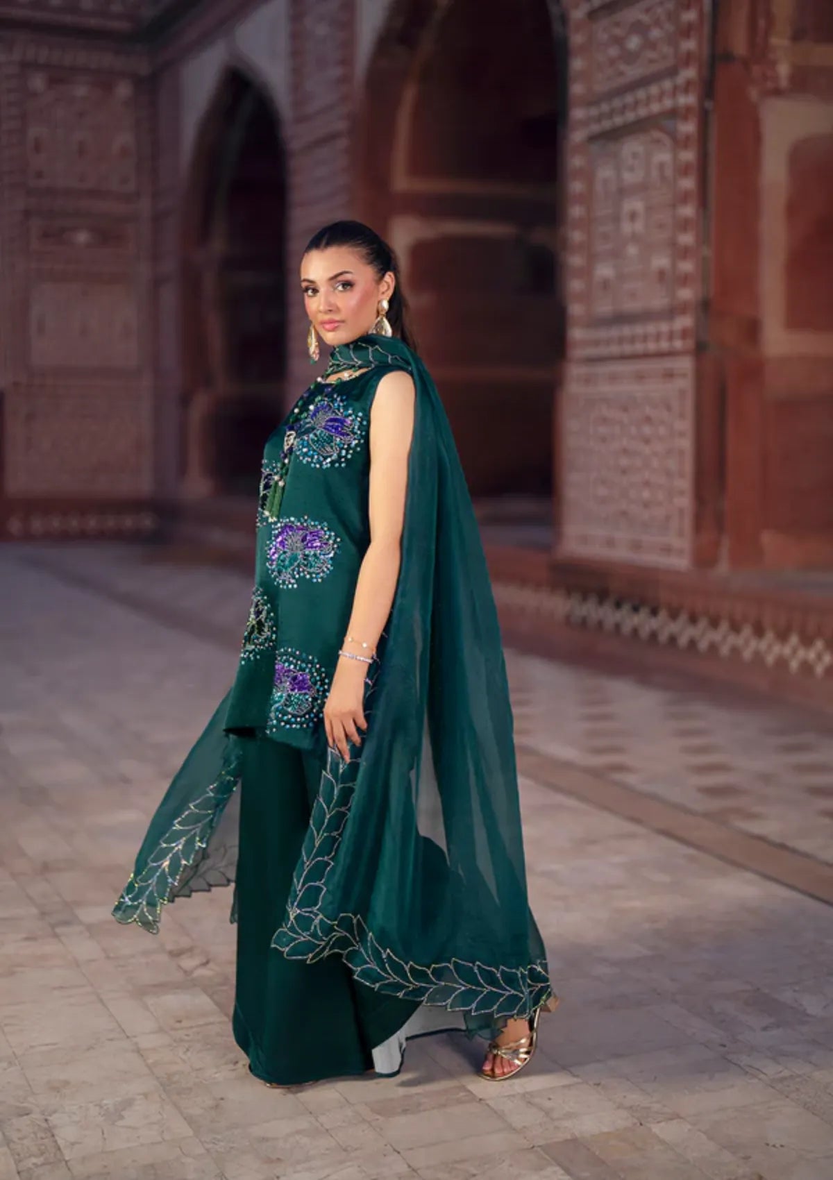 mohsin-saeed-fabrics-is-selling-online-and-in stores-Luxury-daily-wear-wedding-wear-formal-wear-in-budgeted-price-This-product-is-from-sidra-fahad-noor-e-jahan-luxury-formal25-sf-267-is-available-on-Mohsin-saeed-fabrics-website.