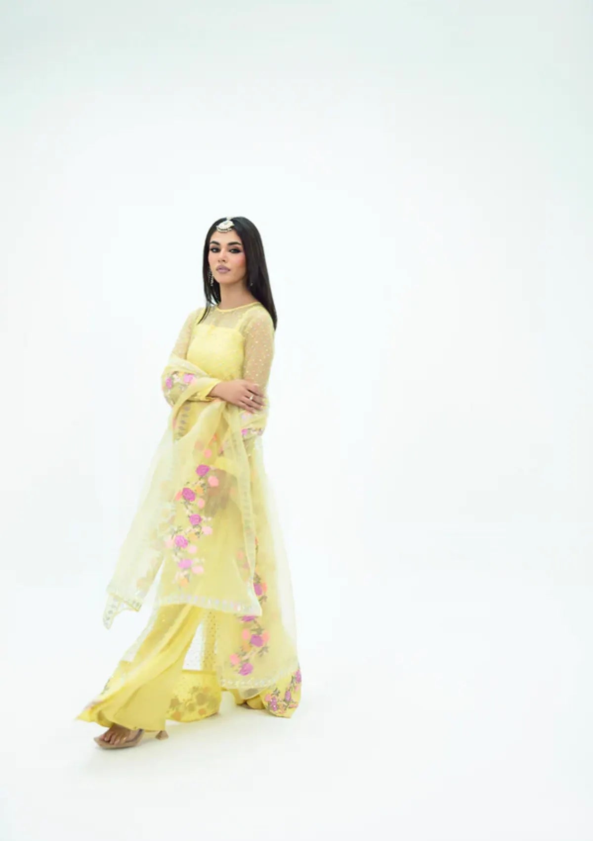mohsin-saeed-fabrics-is-selling-online-and-in stores-Luxury-daily-wear-wedding-wear-formal-wear-in-budgeted-price-This-product-is-from-sidra-fahad-noor-e-jahan-luxury-formal25-sf-258-is-available-on-Mohsin-saeed-fabrics-website.