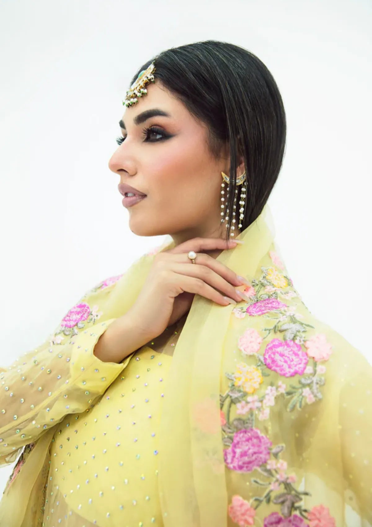 mohsin-saeed-fabrics-is-selling-online-and-in stores-Luxury-daily-wear-wedding-wear-formal-wear-in-budgeted-price-This-product-is-from-sidra-fahad-noor-e-jahan-luxury-formal25-sf-258-is-available-on-Mohsin-saeed-fabrics-website.