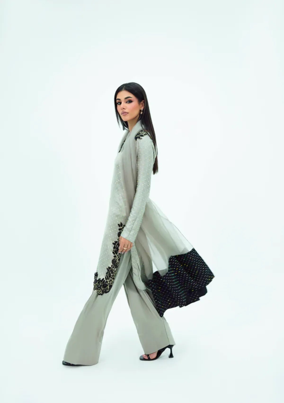 mohsin-saeed-fabrics-is-selling-online-and-in stores-Luxury-daily-wear-wedding-wear-formal-wear-in-budgeted-price-This-product-is-from-sidra-fahad-noor-e-jahan-luxury-formal25-sf-265-is-available-on-Mohsin-saeed-fabrics-website.