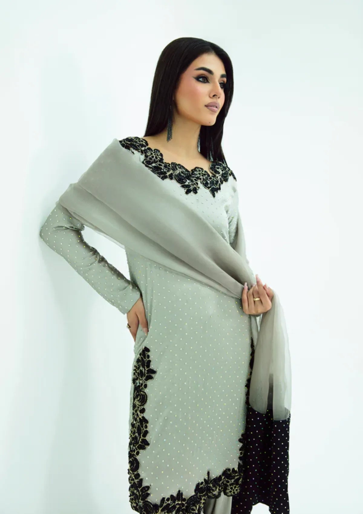 mohsin-saeed-fabrics-is-selling-online-and-in stores-Luxury-daily-wear-wedding-wear-formal-wear-in-budgeted-price-This-product-is-from-sidra-fahad-noor-e-jahan-luxury-formal25-sf-265-is-available-on-Mohsin-saeed-fabrics-website.