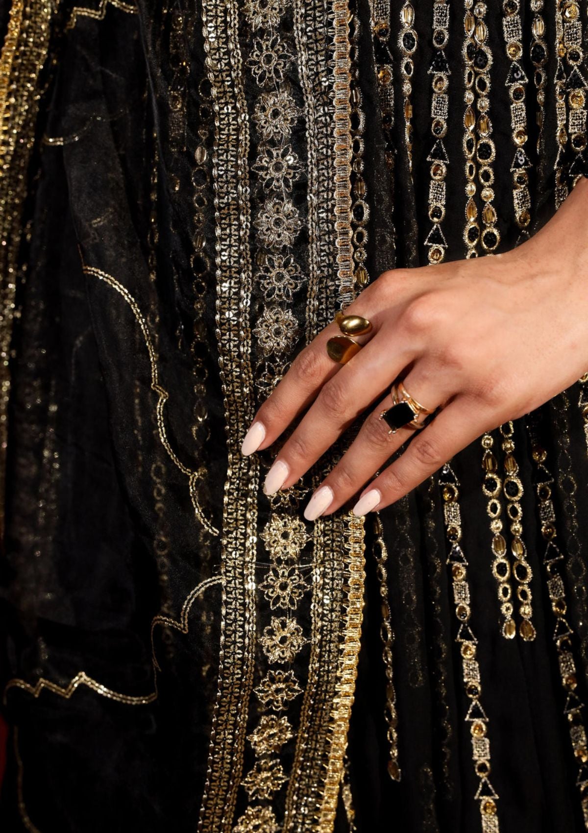 Clothere By Anam Maison La Rogue Formals'25 D-003B