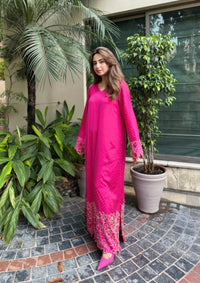 mohsin-saeed-fabrics-luxury-fashion-collection-daily-wear-wedding-and-formal-in-budget-This-product-is-from-sidra-fahad-silk-kaftan25-sf-252-is-available-on-Mohsin-saeed-fabrics-website.