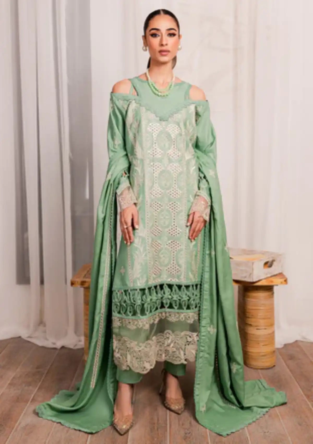 Parishay Nuray-e-Nazar Winter'23 NNF-10 - Mohsin Saeed Fabrics