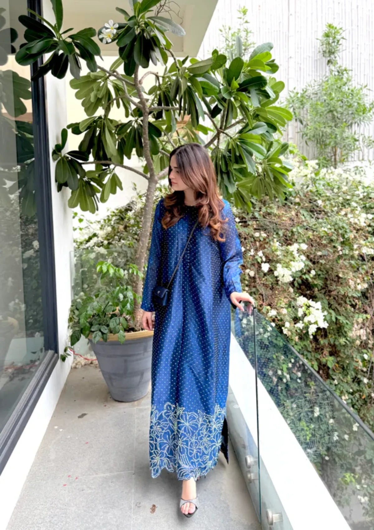 mohsin-saeed-fabrics-luxury-fashion-collection-daily-wear-wedding-and-formal-in-budget-This-product-is-from-sidra-fahad-silk-kaftan25-sf-251-is-available-on-Mohsin-saeed-fabrics-website.