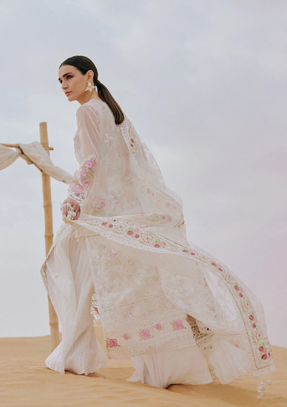 Saira Rizwan Luxury Lawn'26 SRL-09 IZEL